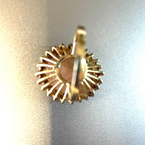 Giant Coral Jade Ring surrounded by Natural Rubies on a 14K Gold Band - Picture 7 of 8